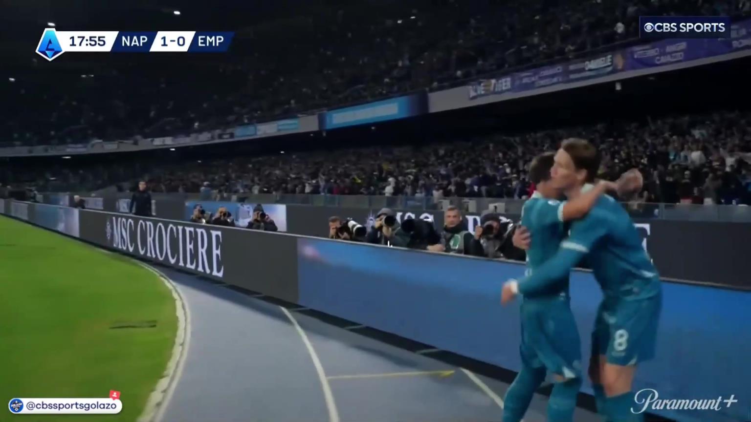 完美進(jìn)球！麥克托米奈中場帶球一條龍外圍勁射破門！