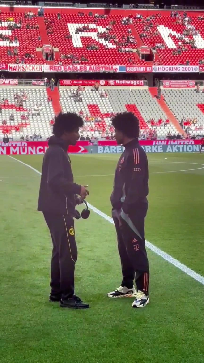 一模一樣的蓬蓬頭！一時分不清阿德耶米和格納布里了！