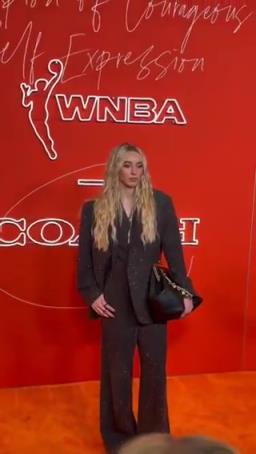 女狀元佩吉強(qiáng)勢登陸WNBA，實力超強(qiáng)，顏值也杠杠的