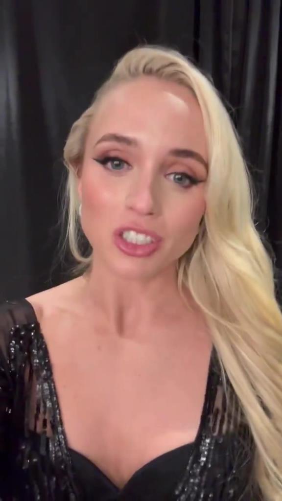 這么甜美的長相，要是不跟你說，你都不知道她也是籃球遠(yuǎn)動員