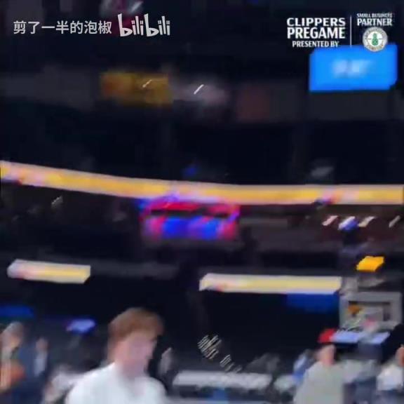 寶藏球員！你覺得小瓊斯能延續(xù)去年季后賽的亮眼表現(xiàn)嗎？